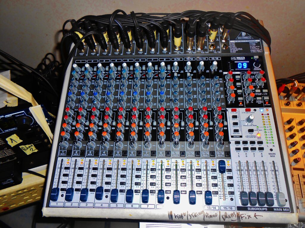 Behringer Xenyx X2442 USB mixer